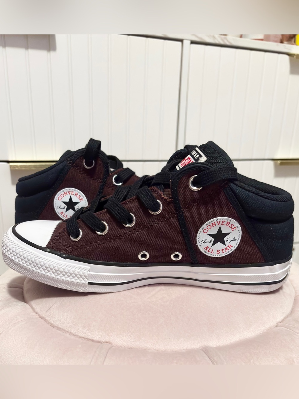 Converse All Star Axel Sneakers
